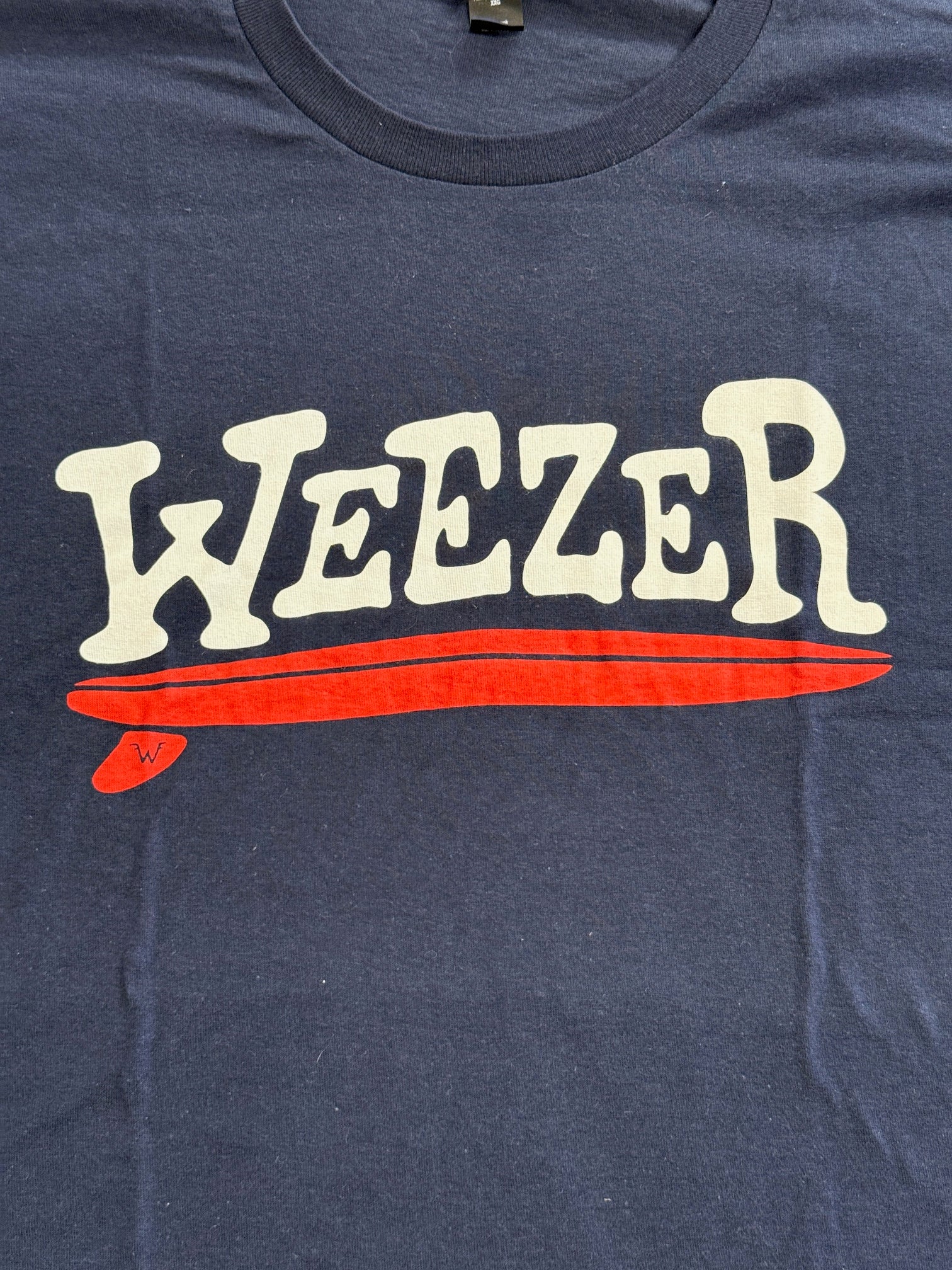 Weezer Surfboard T-shirt - Weezer Official Single Fin Surboard Tee